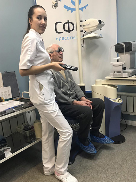 Благодарна врачам за спасённое зрение моему отцу